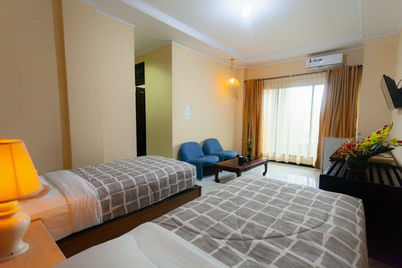 Nikita Hotel Bukittinggi Extérieur photo